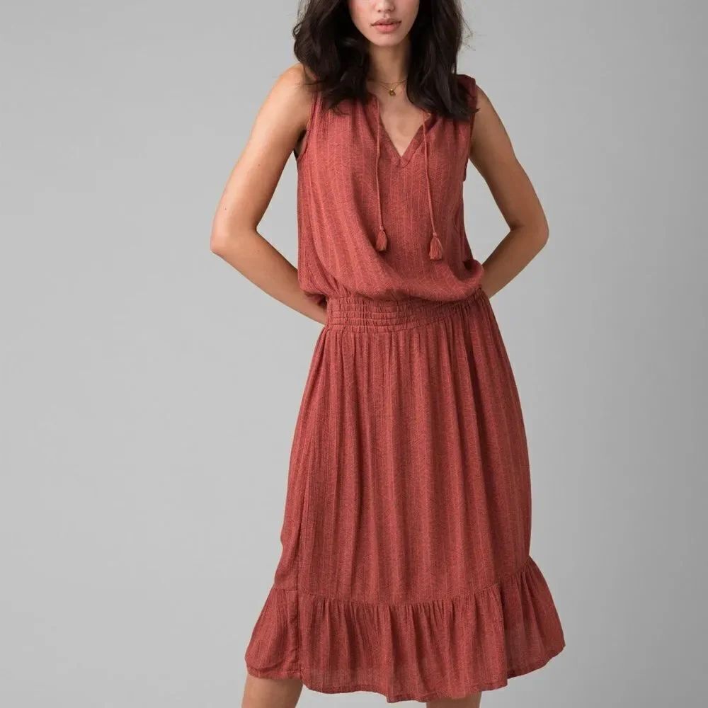 ✨HP✨Sentinel Maxi Dress✨ 